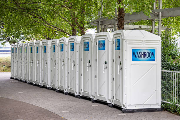 Portable Toilet Options We Offer in Cutten, CA